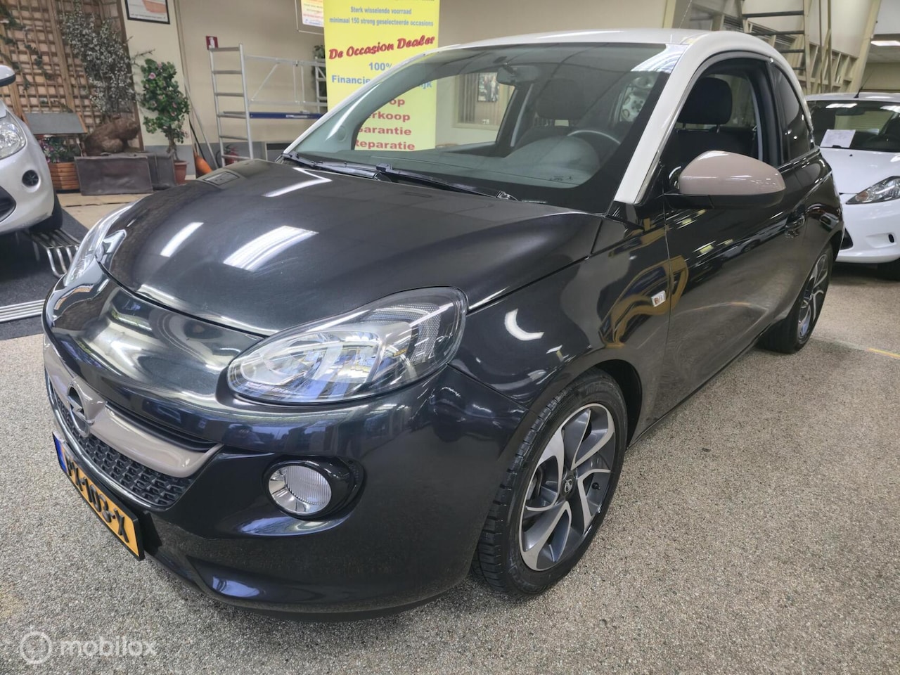 Opel ADAM - 1.4 Slam Black Favourite 1.4 Slam Black Favourite - AutoWereld.nl