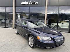 Volvo V70 - 2.4 Momentum Magic Blue 170pk Youngtimer