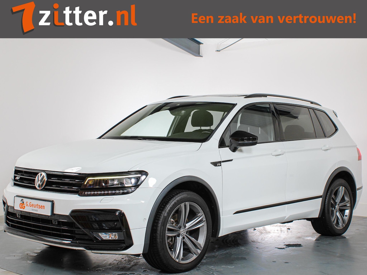 Volkswagen Tiguan Allspace - 1.5 TSI R-line 7-Persoons Trekhaak, Panorama dak, ACC, Virtual Cockpit, Apple Carplay/Andr - AutoWereld.nl