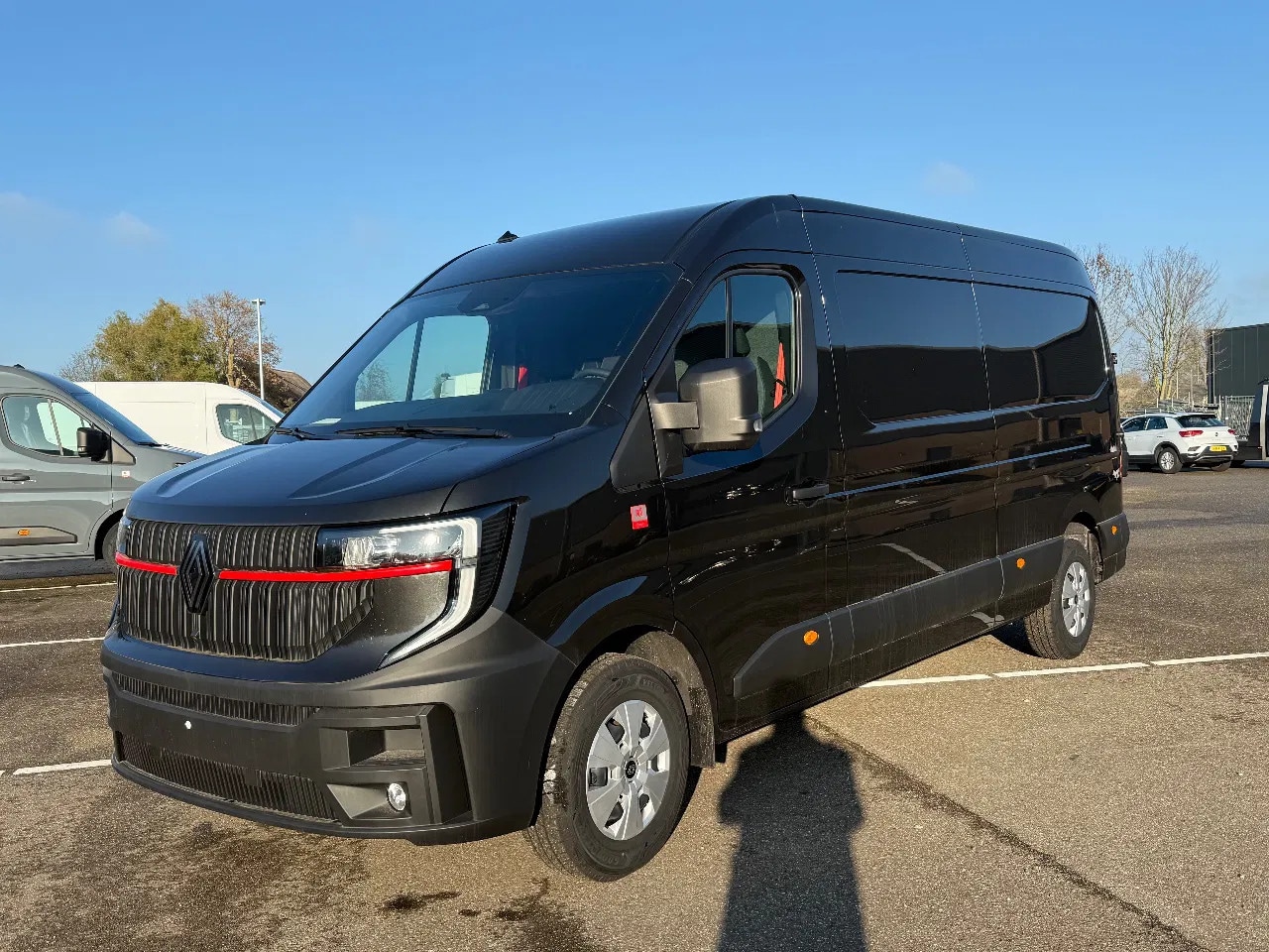 Renault Master - Red Edition L3H2 NIEUW/ BPM VRIJ / VOORRAAD - AutoWereld.nl