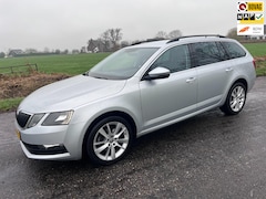 Skoda Octavia Combi - 1.5 TSI Greentech Business Edition, 1e eigenaar, trekhaak
