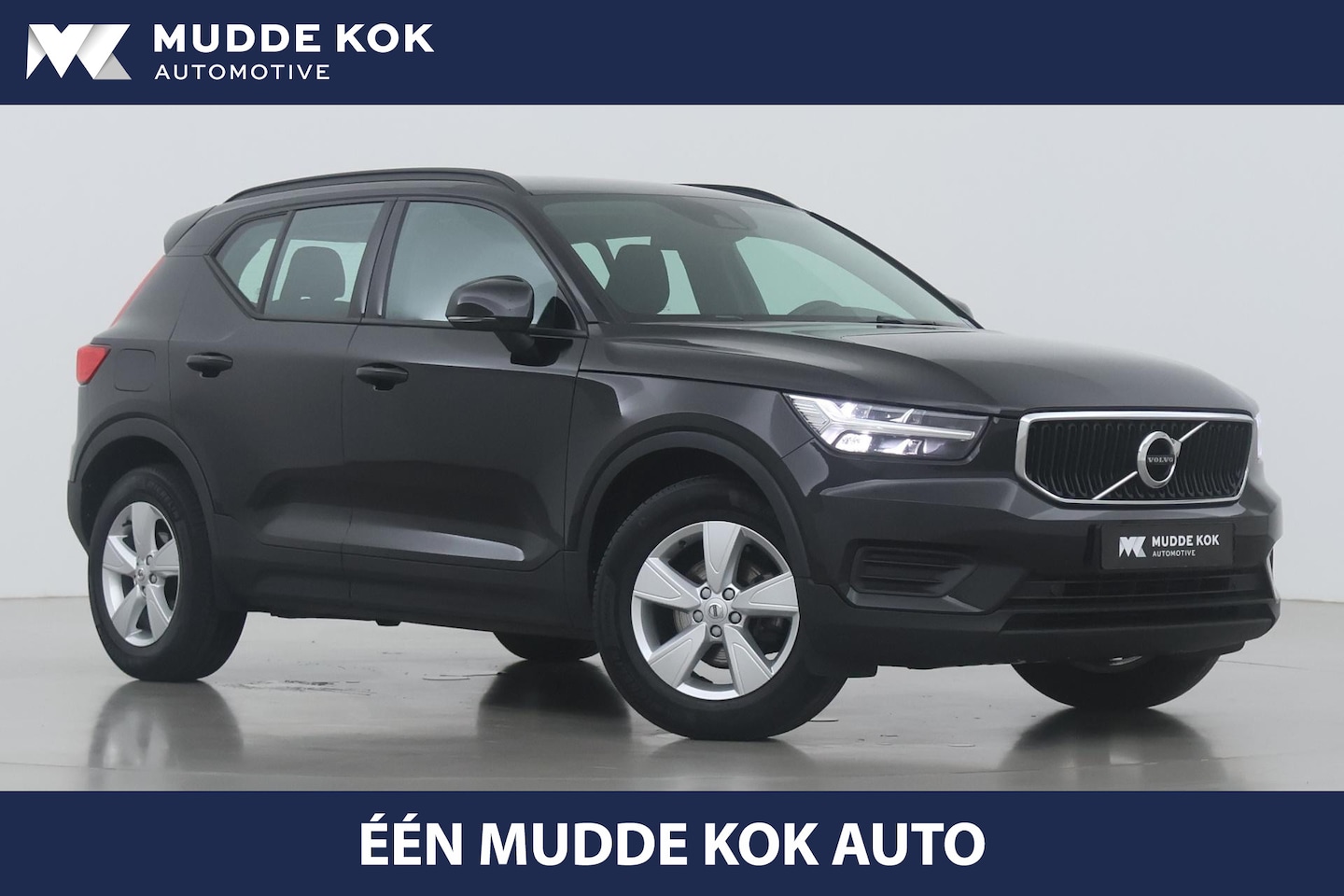 Volvo XC40 - T2 Momentum Core | Camera | Stoel+Stuurverwarming | Apple Carplay | PDC V+A - AutoWereld.nl