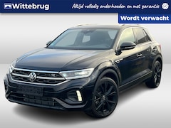 Volkswagen T-Roc - 1.5 TSI 150pk R-Line DSG AUTOMAAT / Navigatie / LM 19 inch / Lederen bekleding / Digital C