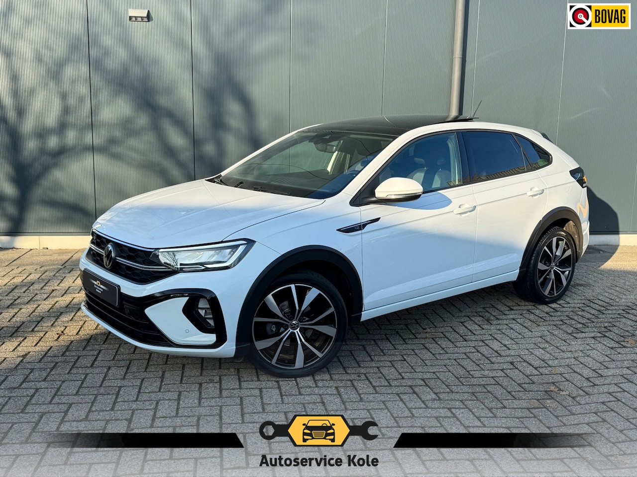 Volkswagen Taigo - 1.0 TSI Automaat R-Line * Panorama * Virtual Cockpit * 18 Inch Velgen * - AutoWereld.nl