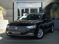 Volkswagen Passat Variant - 1.5 eTSI Business 150pk Navigatie/Trekhaak/PDC