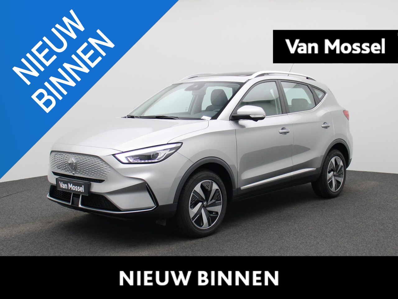 MG ZS - Standard Range Luxury 50 kWh | panoramadak | leder | verwarmde stoelen| 360 camera | apple - AutoWereld.nl