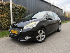 Peugeot 208 - 1.4 VTi Allure / 5-DEURS / AIRCO ECC / 84dkm NAP