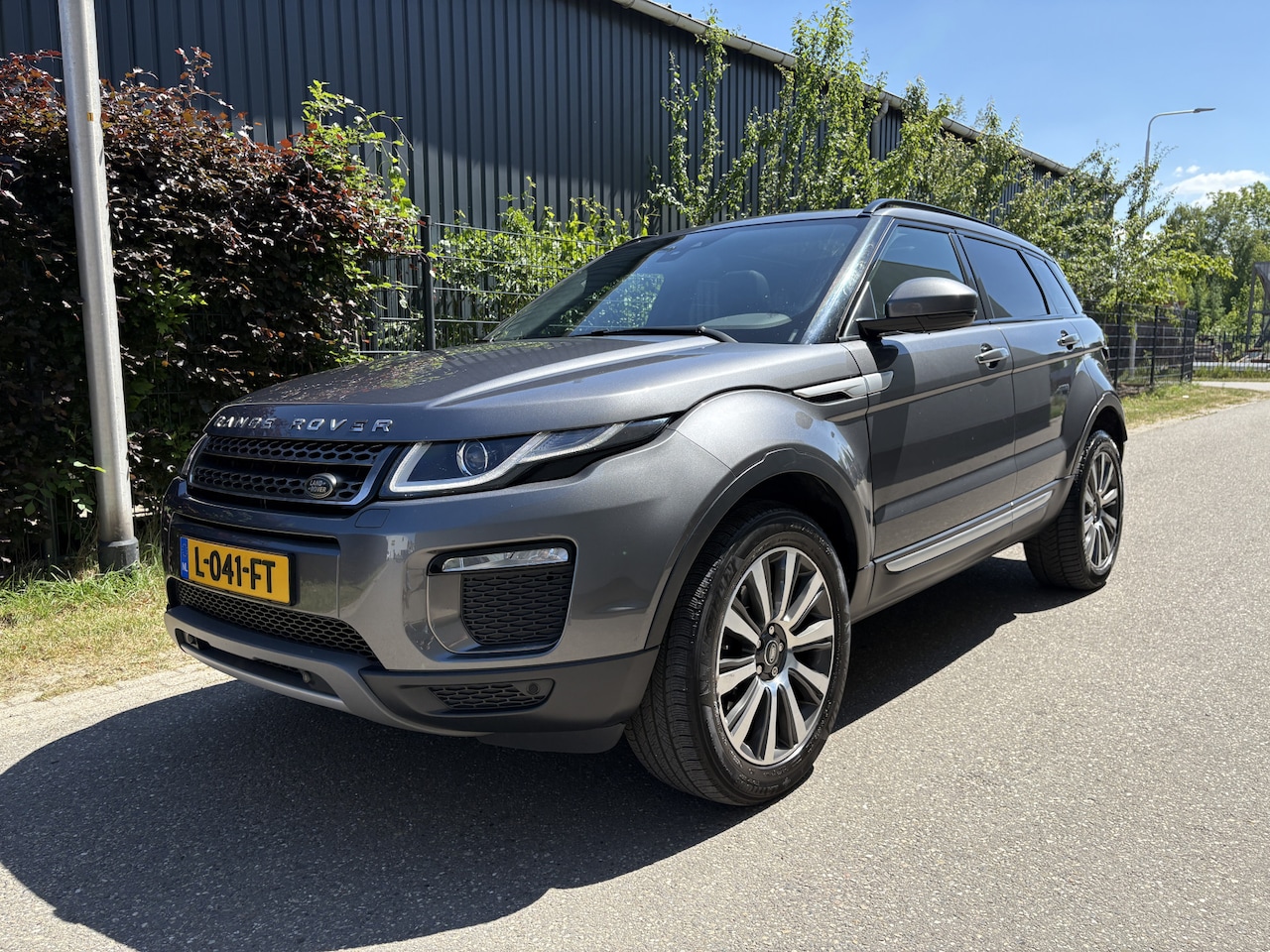 Land Rover Range Rover Evoque - 2.0 TD4 Urban Series HSE / AUTOMAAT / PANORAMADAK / MEMORY / HARMAN KARDON - AutoWereld.nl