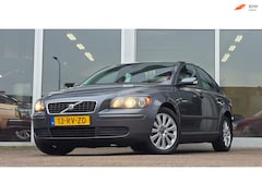 Volvo S40 - 2.4i Kinetic Automaat Trekhaak Mooi Garantie