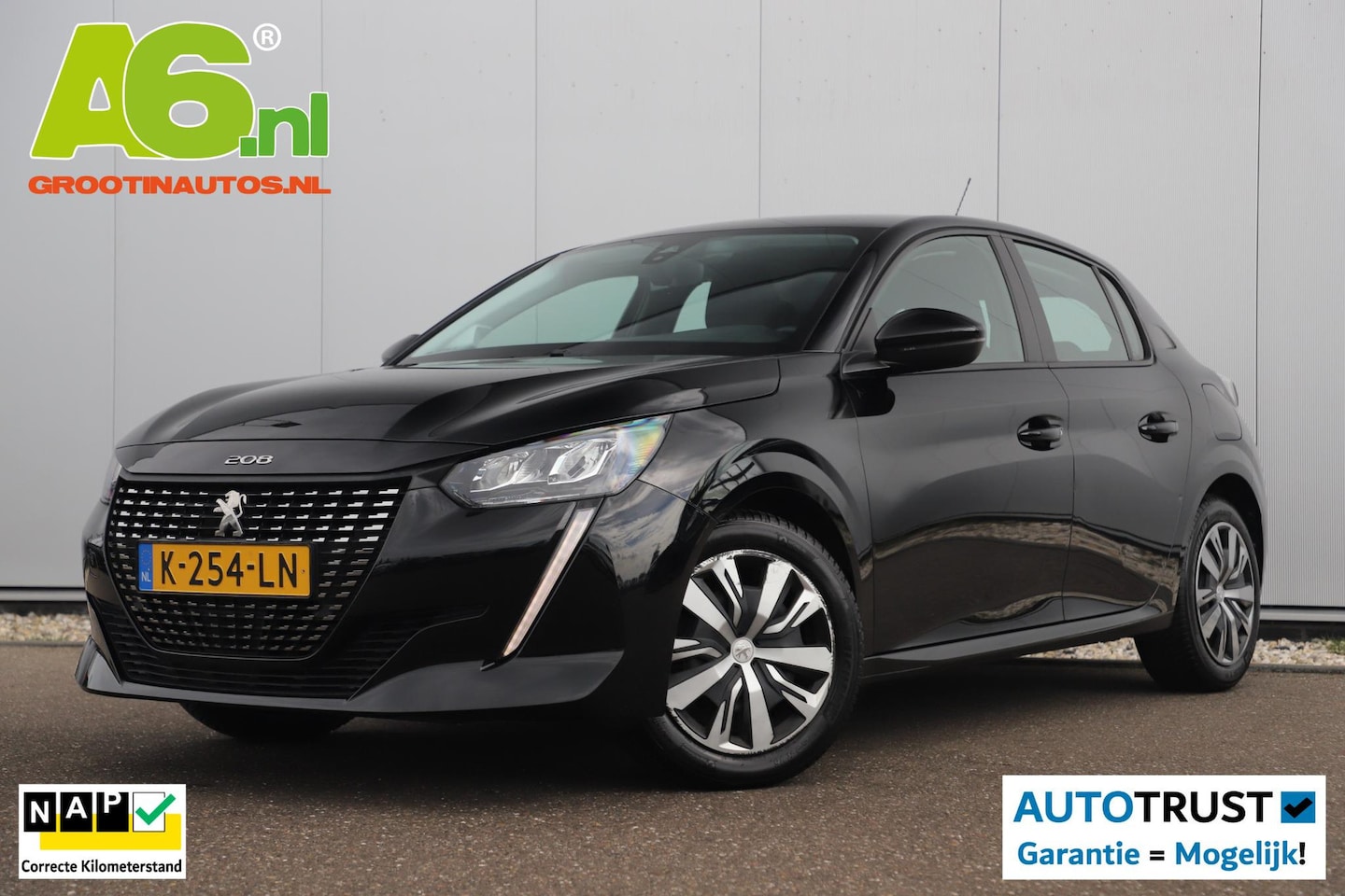 Peugeot 208 - 1.2 PureTech Blue Lease Active NIEUWE DB RIEM!! Navigatie Carplay Android Bluetooth Airco - AutoWereld.nl
