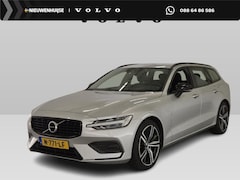 Volvo V60 - 2.0 B3 Momentum Advantage | Trekhaak | Cruise Control | 19" Velgen | Navigatie | Apple Car