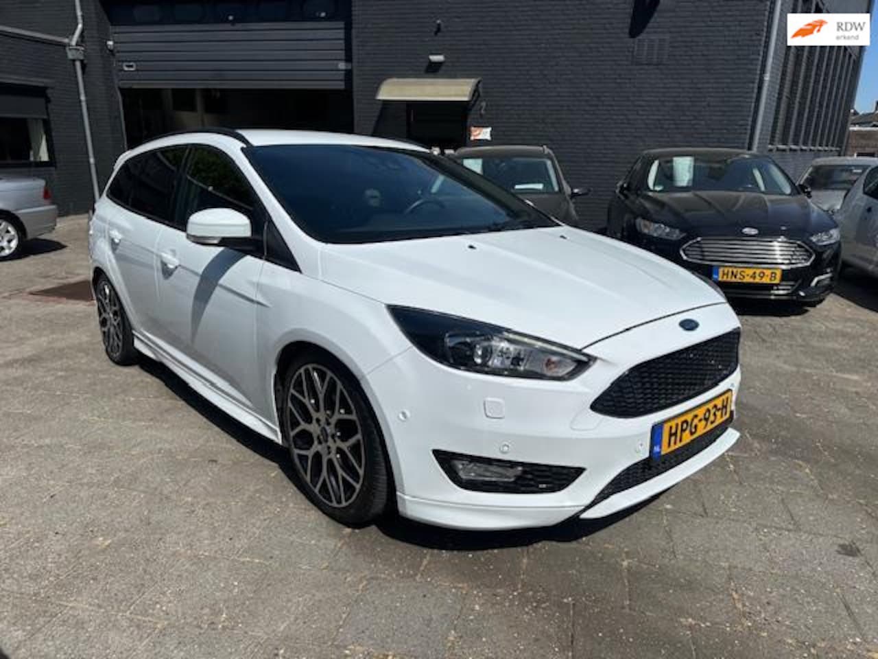 Ford Focus Wagon - 1.5 ST-Line (182pk)! Wagon! Navigatie! - AutoWereld.nl