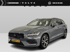 Volvo V60 - 2.0 B3 Essential | Trekhaak | Parkeersensoren voor + achter | Achteruitrijcamera | 18" vel