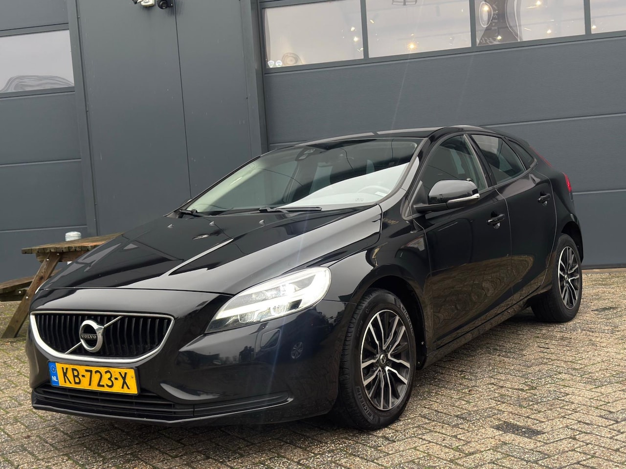 Volvo V40 - 2.0 D2 Nordic 2.0 D2 Nordic+ - AutoWereld.nl