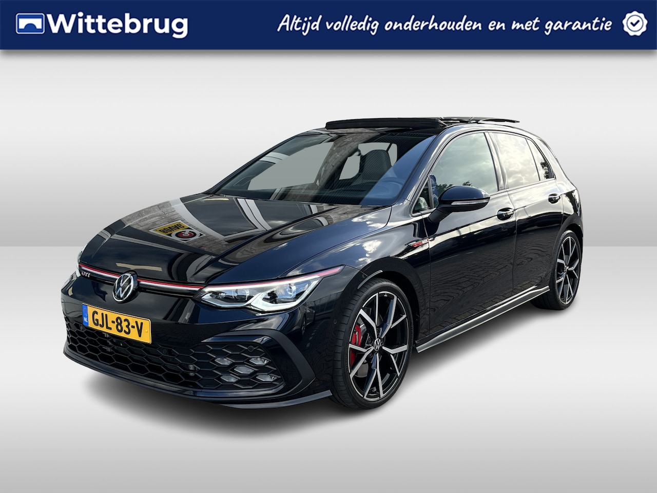 Volkswagen Golf - 2.0 TSI GTI / AUTOMAAT/ GARANTIE TM 01-2027/ PANO/ HARMAN-KARDON/ STANDKACHEL/ CAMERA/ HEA - AutoWereld.nl