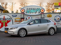 Volvo V40 - 1.6 T3 Kinetic 1e Eigenaar 20.680 km +NAP NL-auto