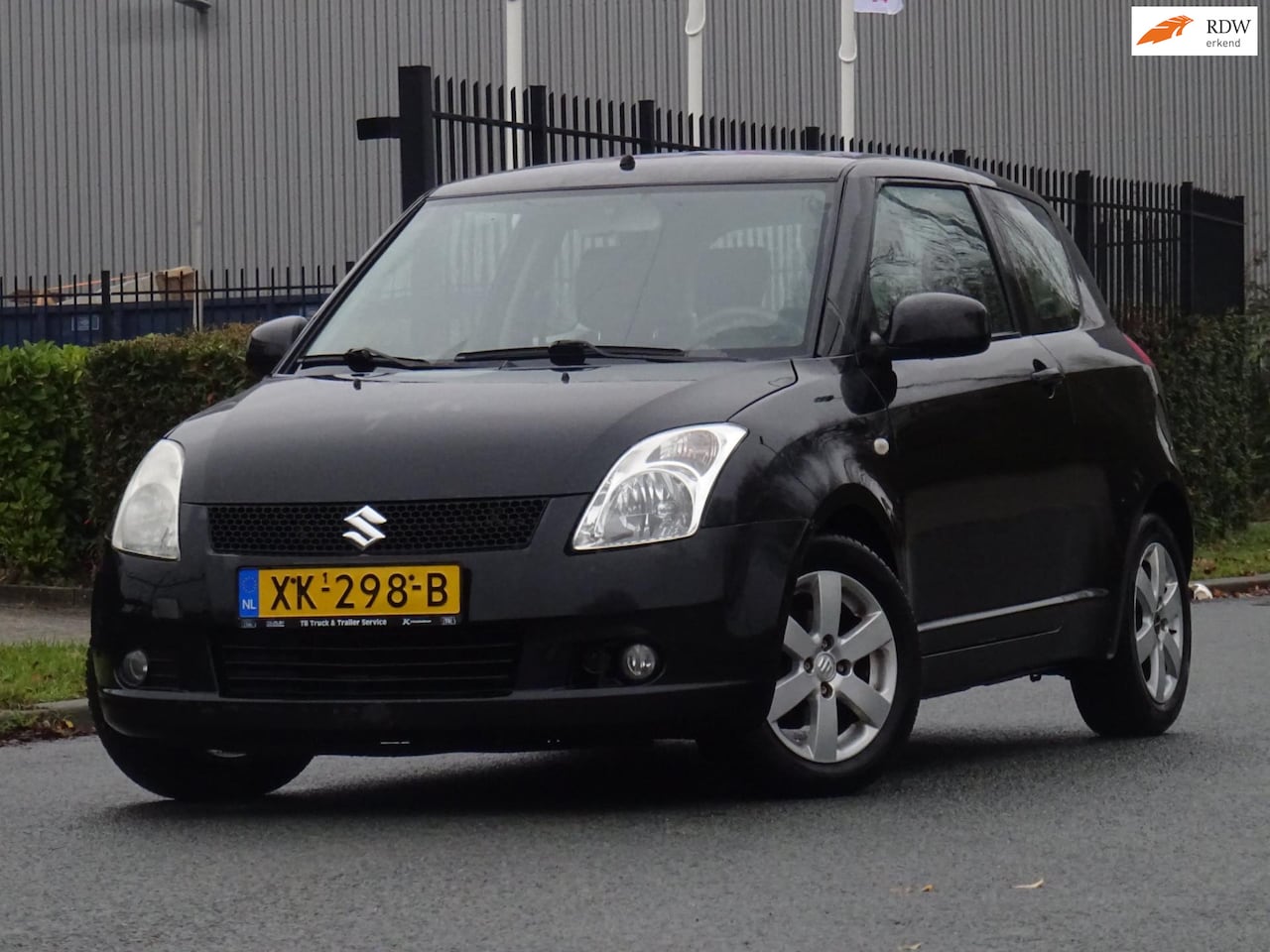 Suzuki Swift - 1.3 GA BJ2008 AIRCO/LMVELG/NIEUWE APK - AutoWereld.nl