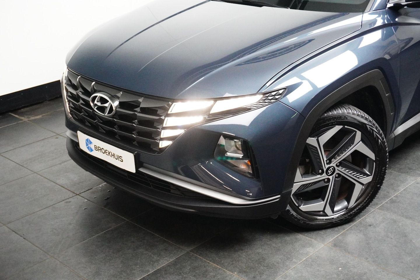 Hyundai Tucson - 1.6 T-GDI PHEV Comfort 4WD | TREKHAAK |  STOEL + STUURVERWARMING | DODE HOEK | CAMERA | PA - AutoWereld.nl