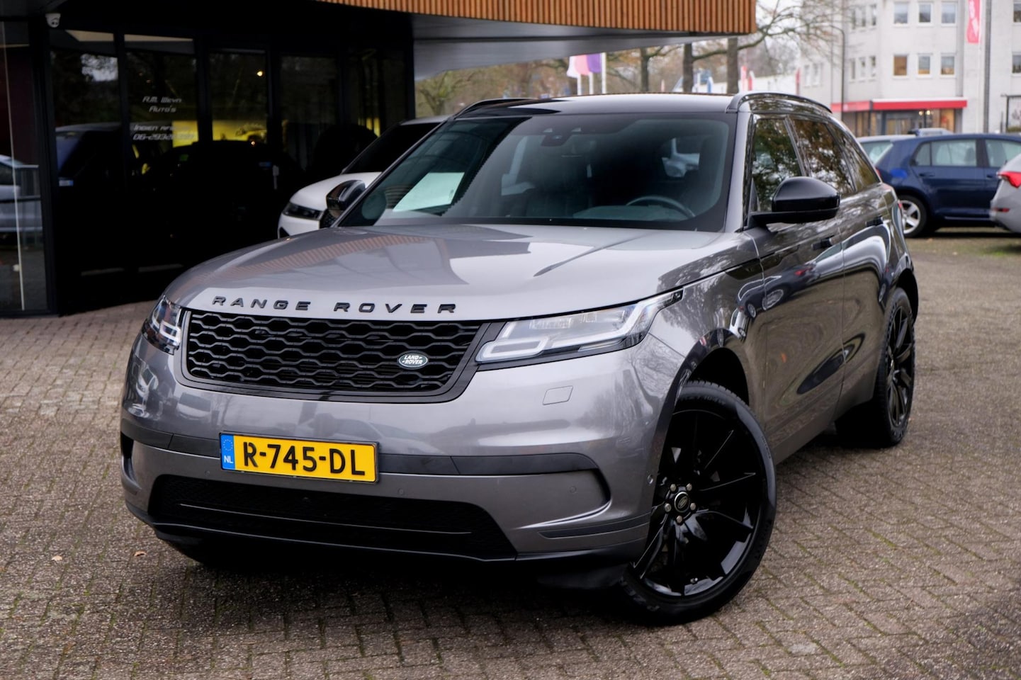 Land Rover Range Rover Velar - 2.0 I4 Turbo AWD SE|Camera|Meridian|Carplay/AndroidAuto|Black Pack|Dynamische Knipperlicht - AutoWereld.nl