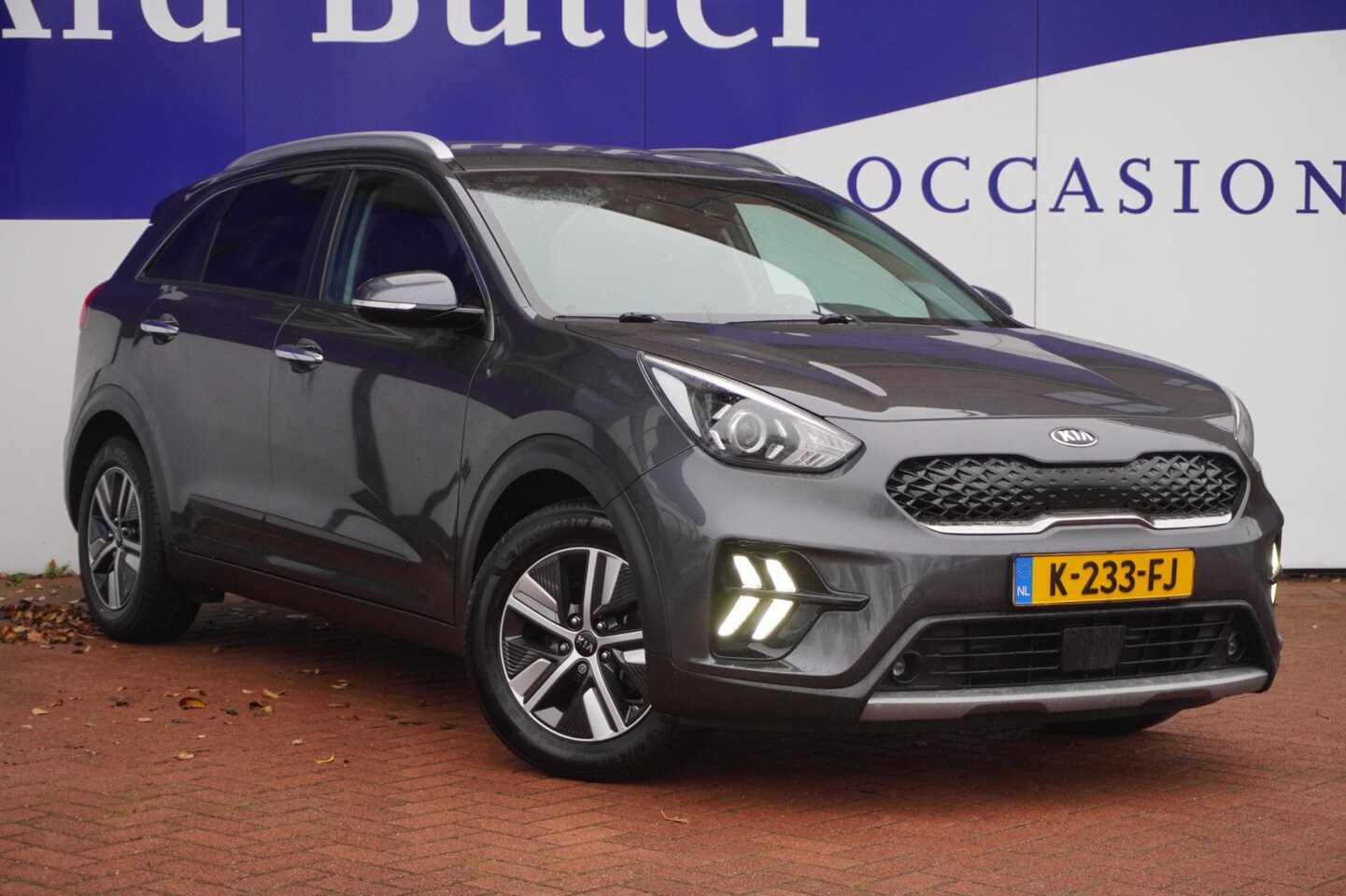 Kia Niro - 1.6 GDi Hybrid DynamicLine Breed-Navigatie+Leder+Camera+privacy-Glass+trekhaak = 15-DECMBE - AutoWereld.nl