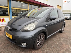 Toyota Aygo - 1.0-12V Dynamic Navigator