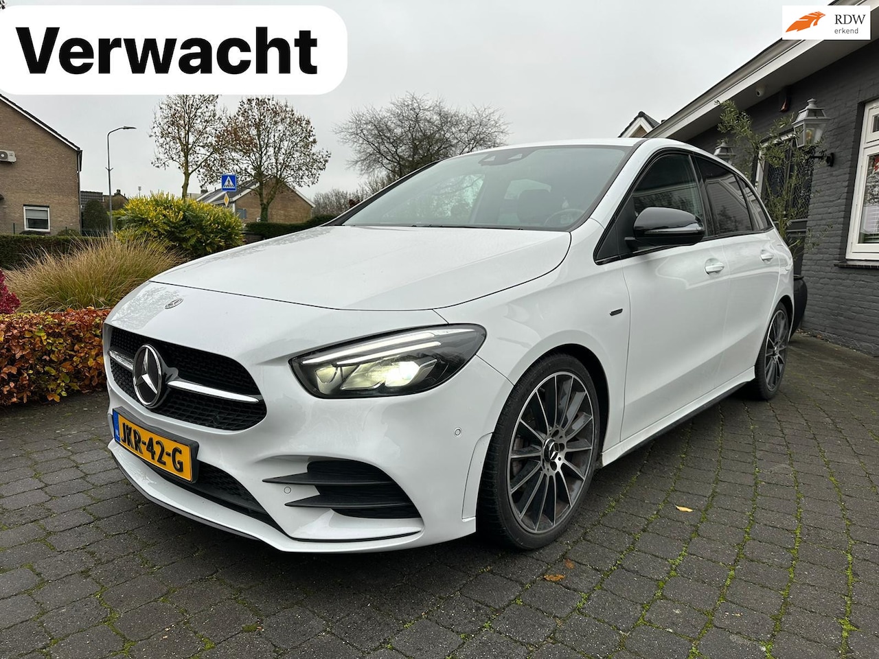 Mercedes-Benz B-klasse - 200 Business Solution AMG 200 Business Solution AMG, Edition, Sfeerverlichting - AutoWereld.nl