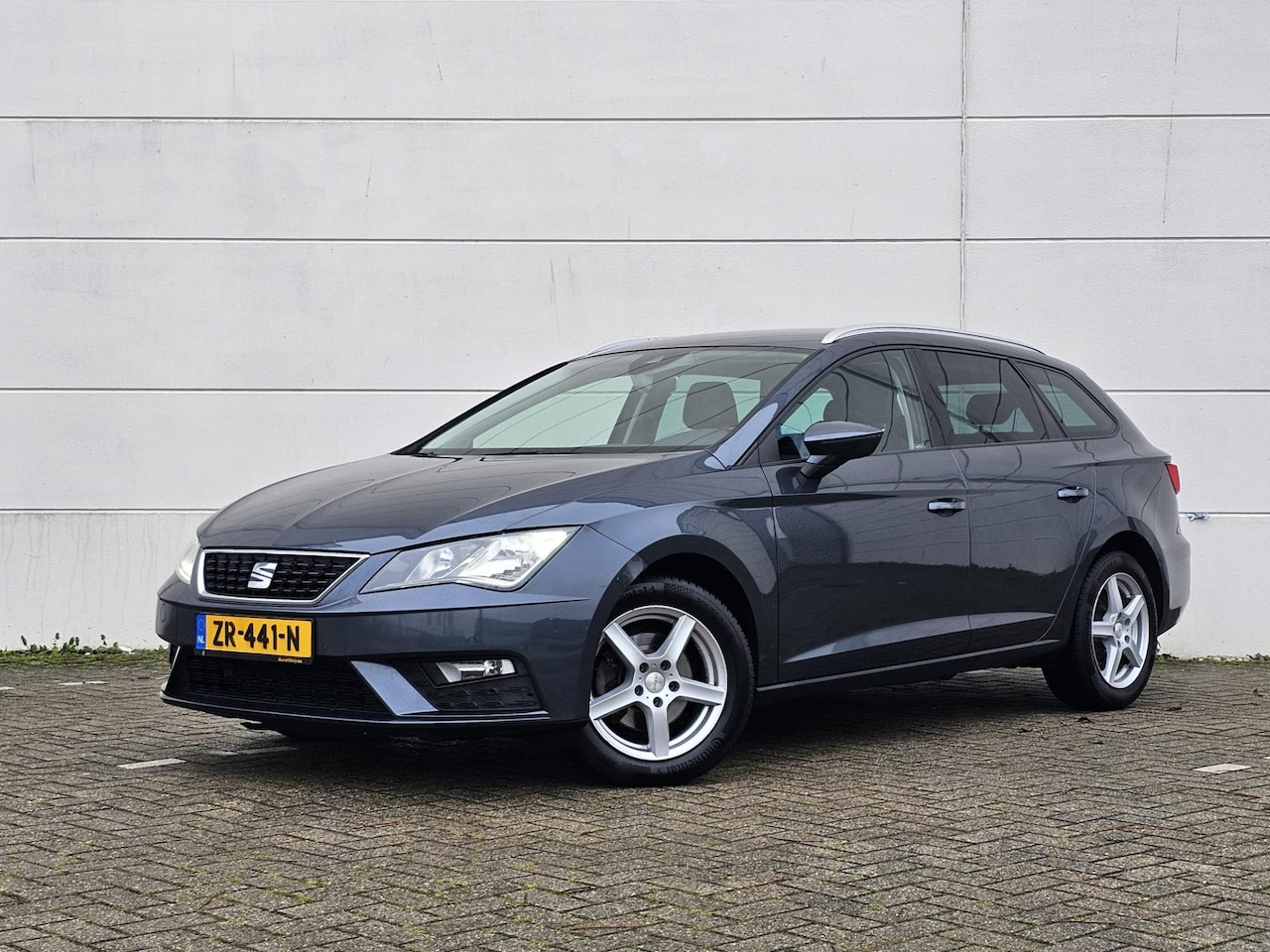 SEAT Leon ST - 1.6 TDI 116pk EX-BPM/BTW |Airco|Navi|ACC| - AutoWereld.nl