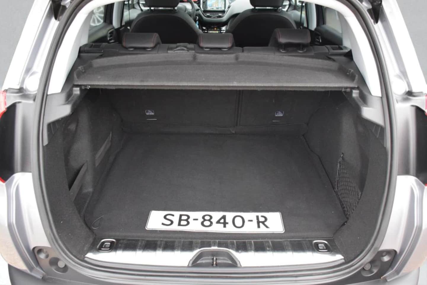 Peugeot 2008 - 1.2 PureTech GT-Line 1.2 PureTech GT-line, Parkeercamera, Afneembare trekhaak, Half leder,Climate control, NAP,