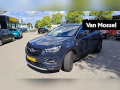 Opel Grandland X - 1.2 Turbo 120 Jaar Edition | Stoel en stuurwielverwarming | Trekhaak | Automaat |