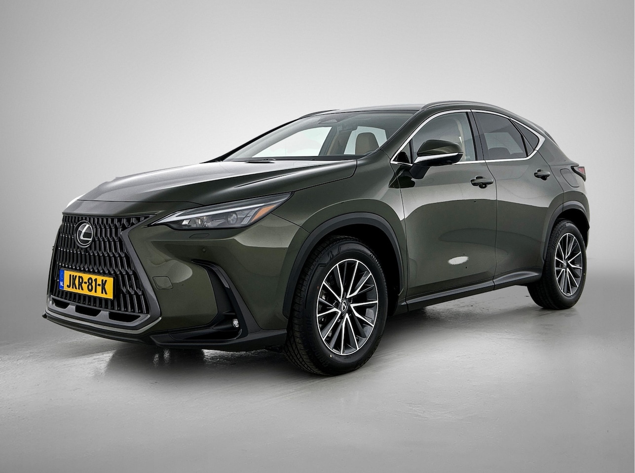 Lexus NX - 450h+ AWD Luxury Line 450h+ AWD Luxury Line - AutoWereld.nl