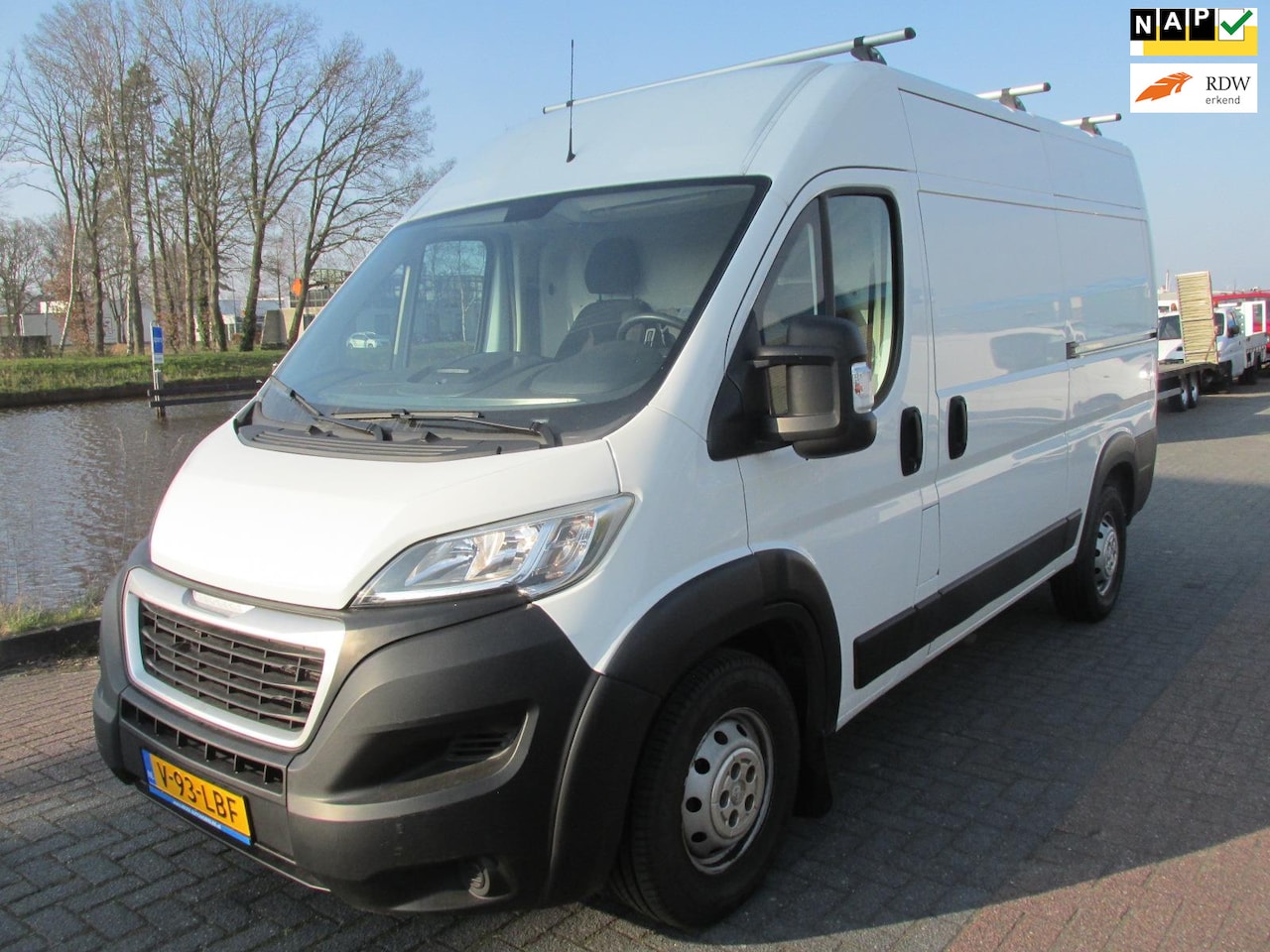 Peugeot Boxer - 2.2 HDI 165 pk L2H2 lang hoog schuifdeuren L+R airco - AutoWereld.nl