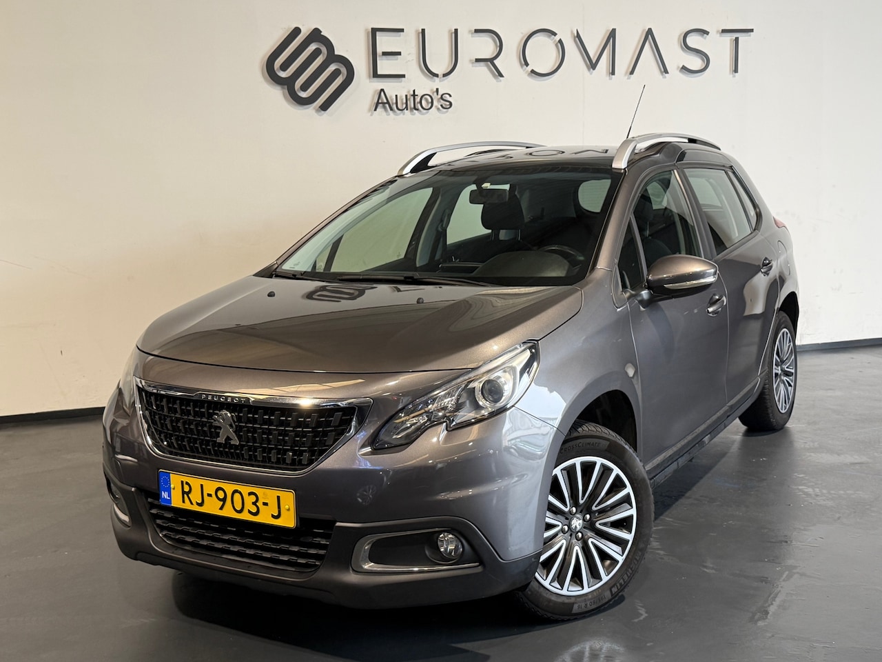 Peugeot 2008 - 1.2 PureTech Blue Lion Panodak Navi Cruise Airco Pdc Nieuwe Apk - AutoWereld.nl