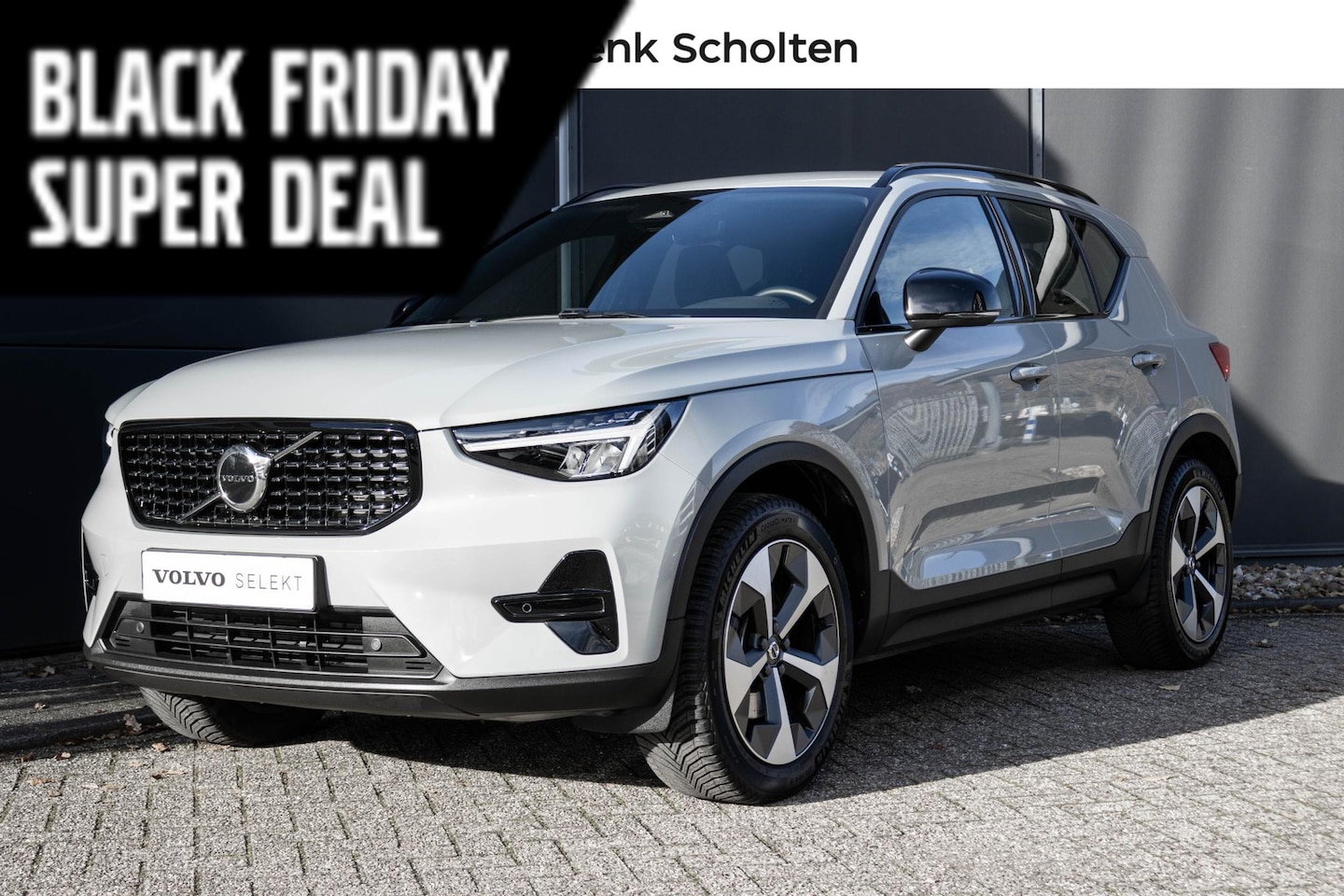 Volvo XC40 - B4 Plus Dark | Harman Kardon Premium Audio | Climate Pack | Trekhaak | All Season banden | - AutoWereld.nl