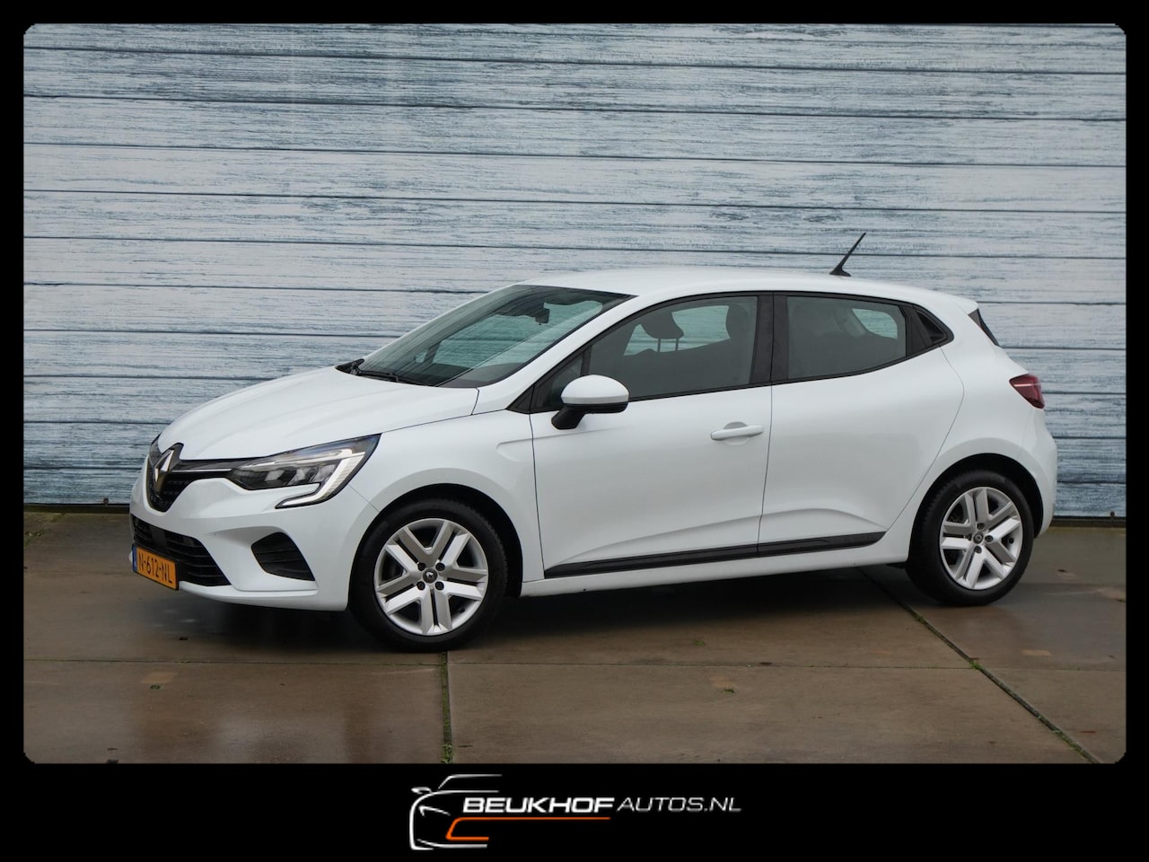 Renault Clio - 1.0 TCe Navi Parkeersensor Carplay Lane Assist - AutoWereld.nl