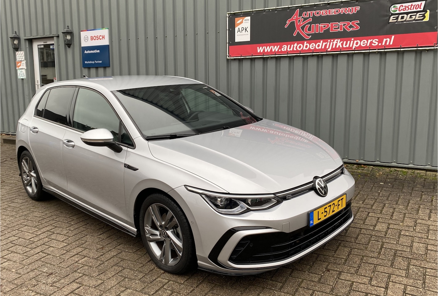 Volkswagen Golf - 1.5 TSI R-Line Navi.Clima.Cruise.Camera,Lm.velgen.Pdc.Trekhaak - AutoWereld.nl