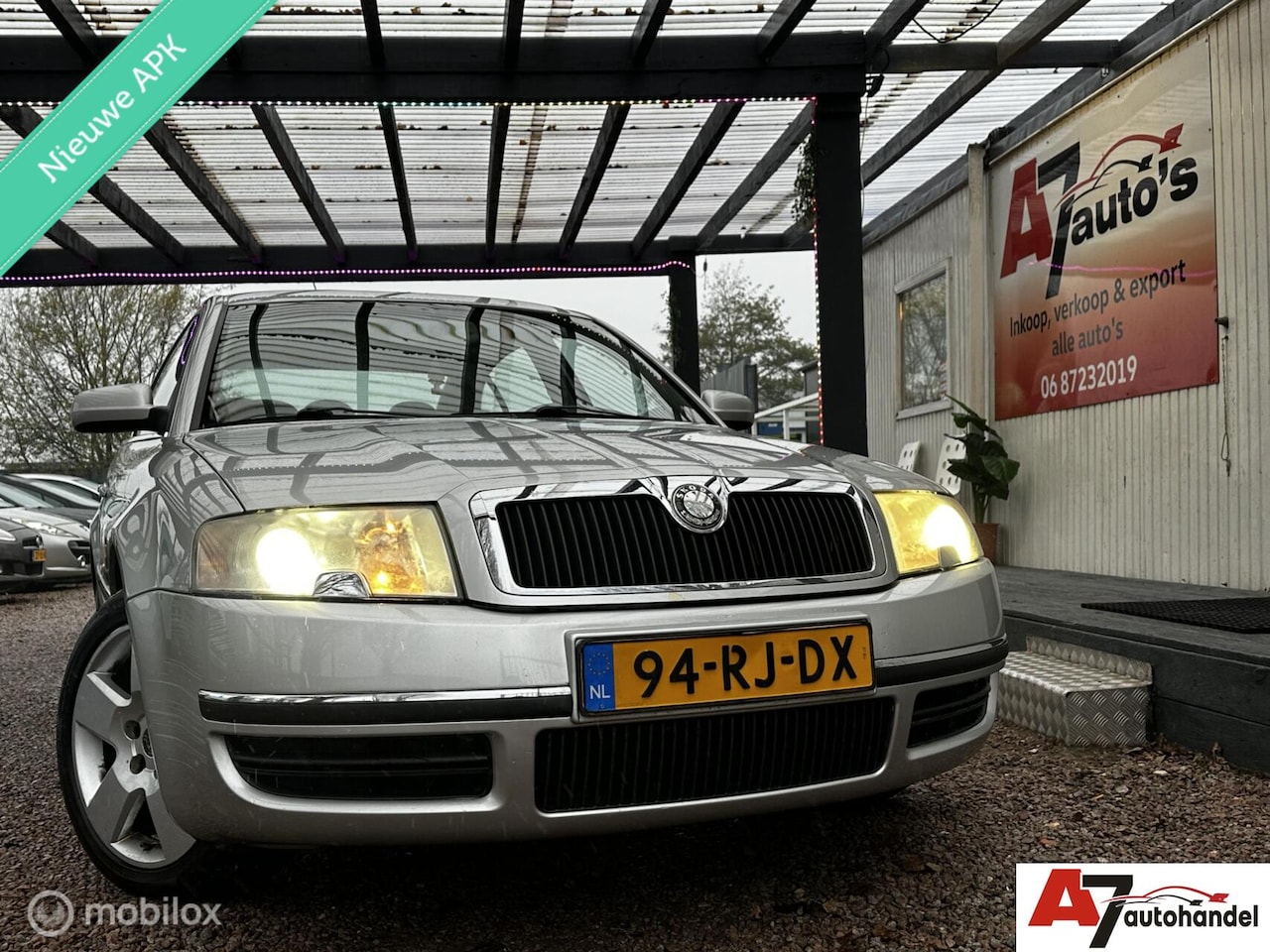 Skoda Superb - 1.8 T Elegance Nieuwe APK//Automaat//Leder - AutoWereld.nl