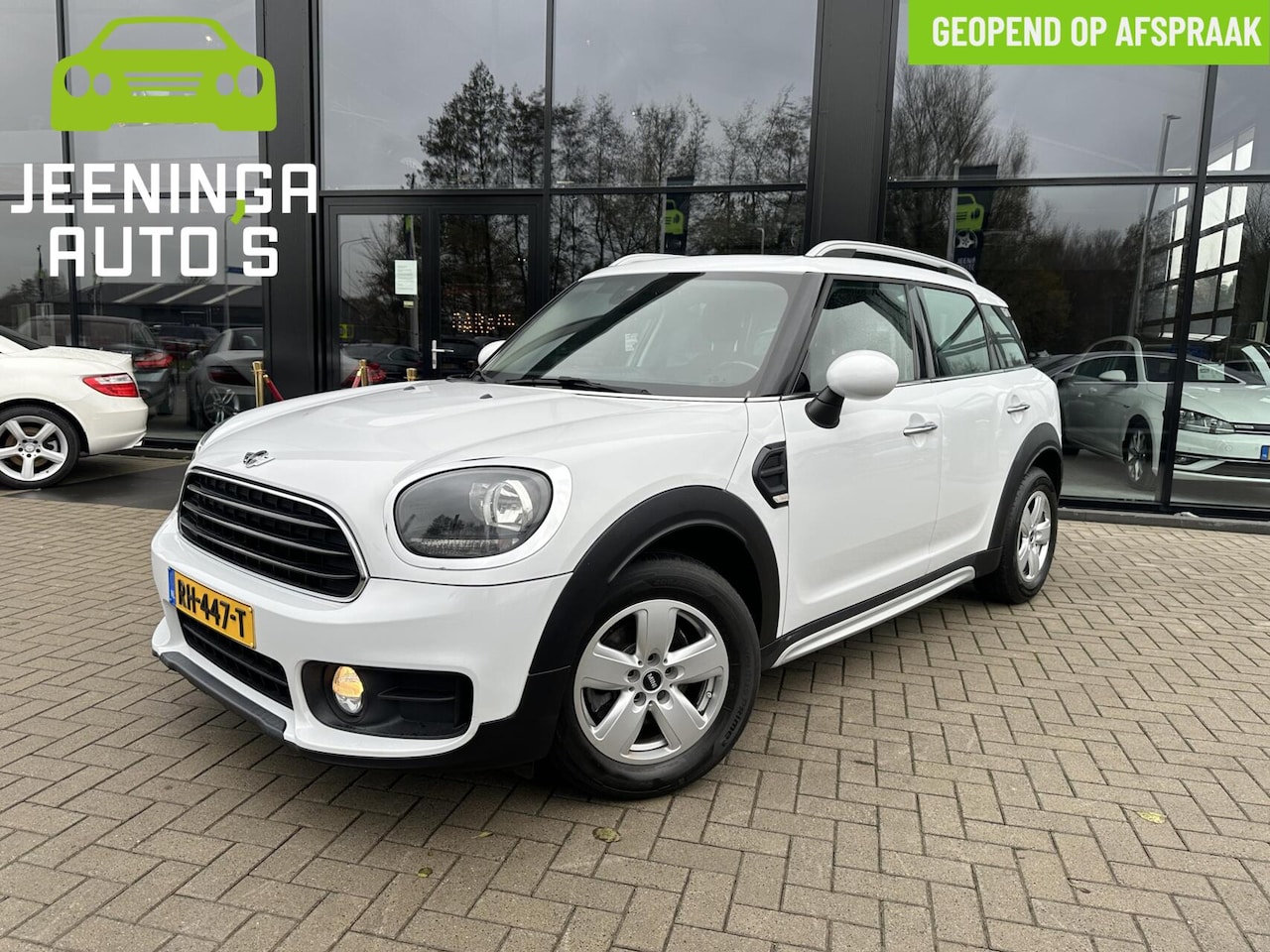 MINI Countryman - 1.5 One|Navi|Cruise|Dakrails|Airco - AutoWereld.nl