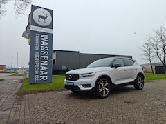 Volvo XC40 - T4 R-Design | Rijklaarprijs | Pano dak | Intelli Safe |