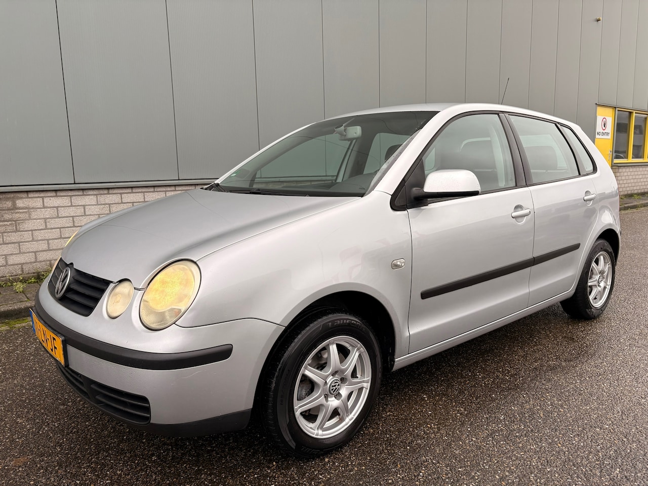 Volkswagen Polo - 1.4-16V Comfortline 1.4-16V Comfortline - AutoWereld.nl