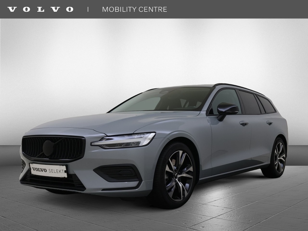 Volvo V60 - B3 Essential Edition | Trekhaak | Stoel en Stuurverwarming | - AutoWereld.nl