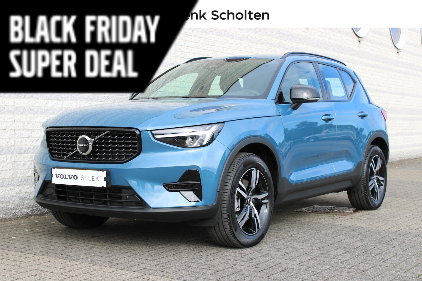 Volvo XC40 - B4 Plus Dark | Trekhaak | Pilot Assist | Camera achter | Harman Kardon | Voorruitverwarmin - AutoWereld.nl