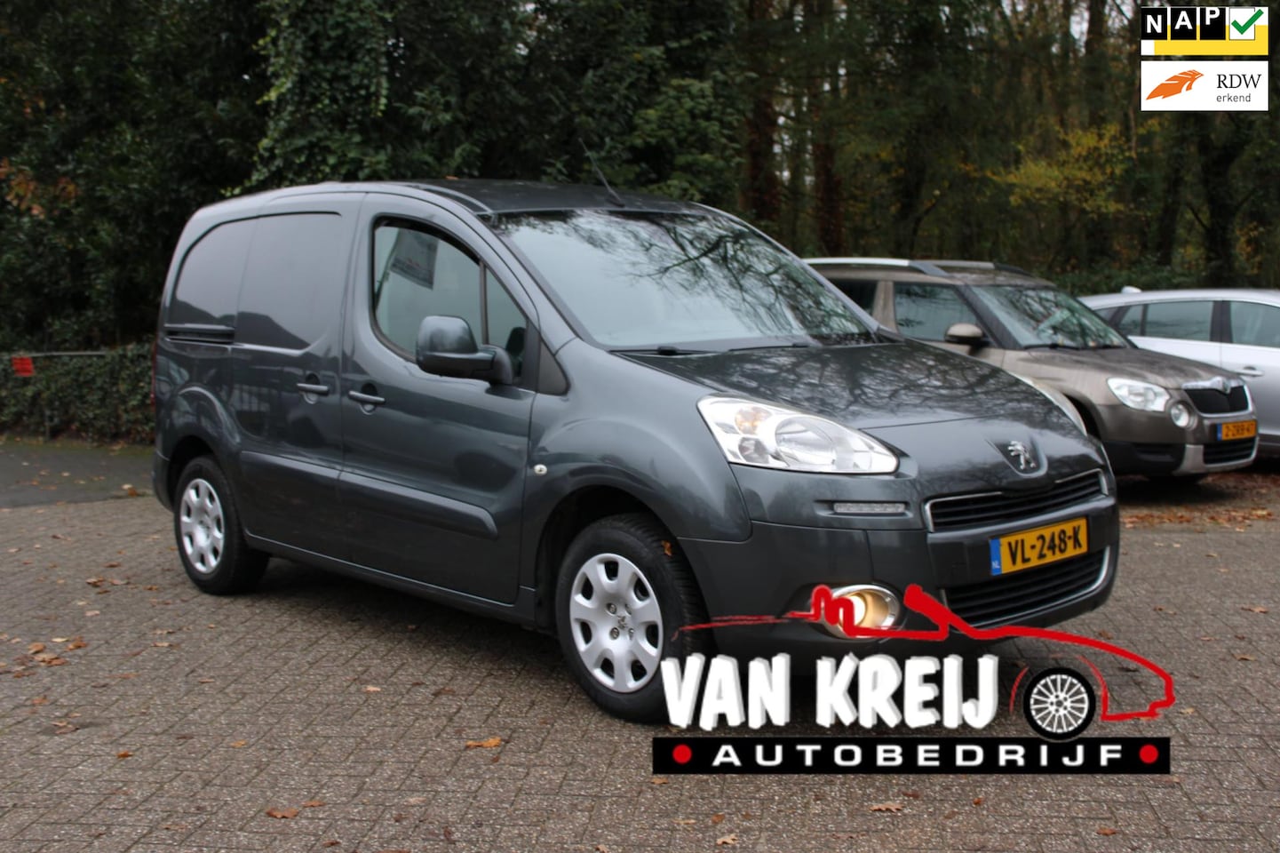 Peugeot Partner - 120 1.6 e-HDI L1 Navteq 120 1.6 e-HDI L1 Navteq, Trekhaak, Clima, MARGE, cruise - AutoWereld.nl