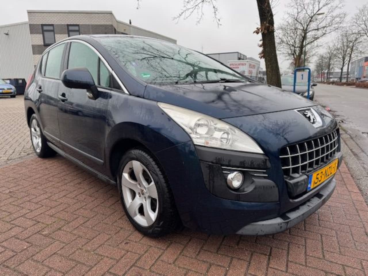 Peugeot 3008 - 1.6 VTi ST Airco/ECC,Panoramadak,Navigatie EXPORT PRIJS - AutoWereld.nl