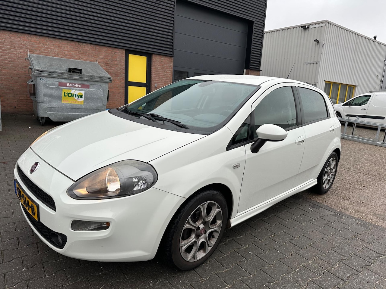 Fiat Punto Evo - 1.3 M-Jet Lounge 1.3 M-Jet Lounge - AutoWereld.nl