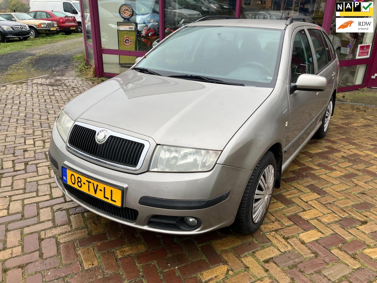 Skoda Fabia Combi - 1.4-16V Spirit+ - AutoWereld.nl