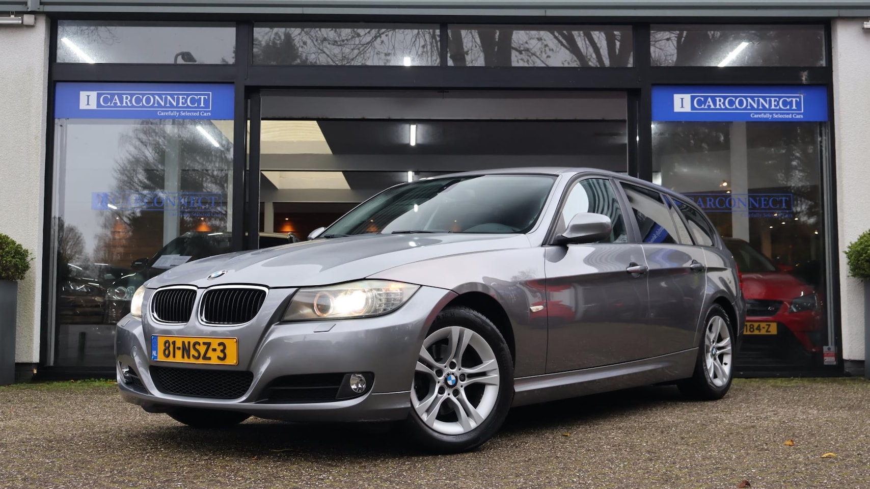 BMW 3-serie Touring - 318i Business Line 143pk|Xenon|PDC|Cruise|APK. - AutoWereld.nl