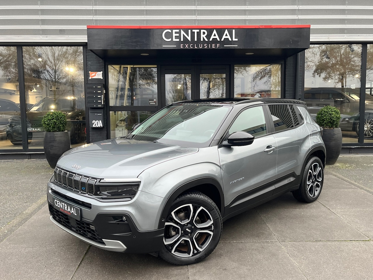 Jeep Avenger - 54 kWh|ACC|Camera|Carplay|Keyless|Navi|Stoelverwarming|156PK - AutoWereld.nl