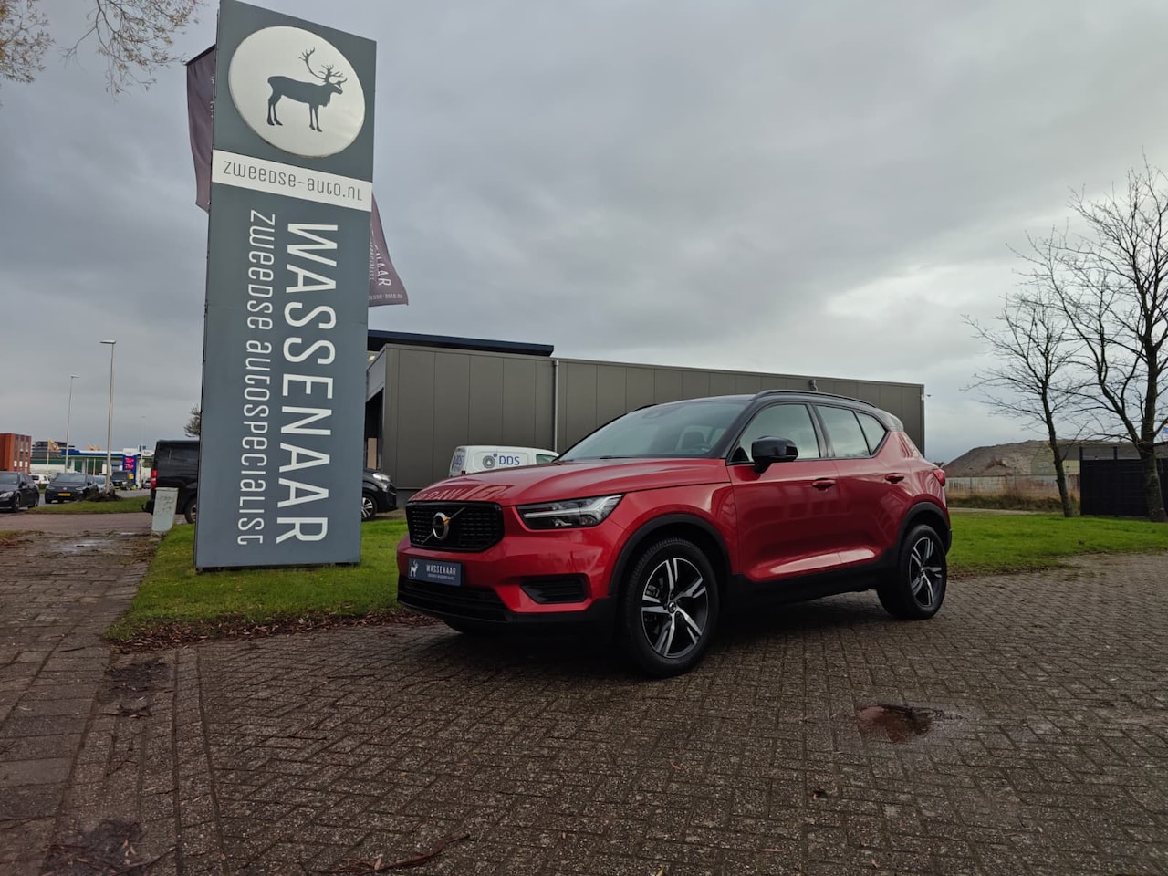 Volvo XC40 - T3 R-Design | Rijklaarprijs | Trekhaak | Camera | - AutoWereld.nl