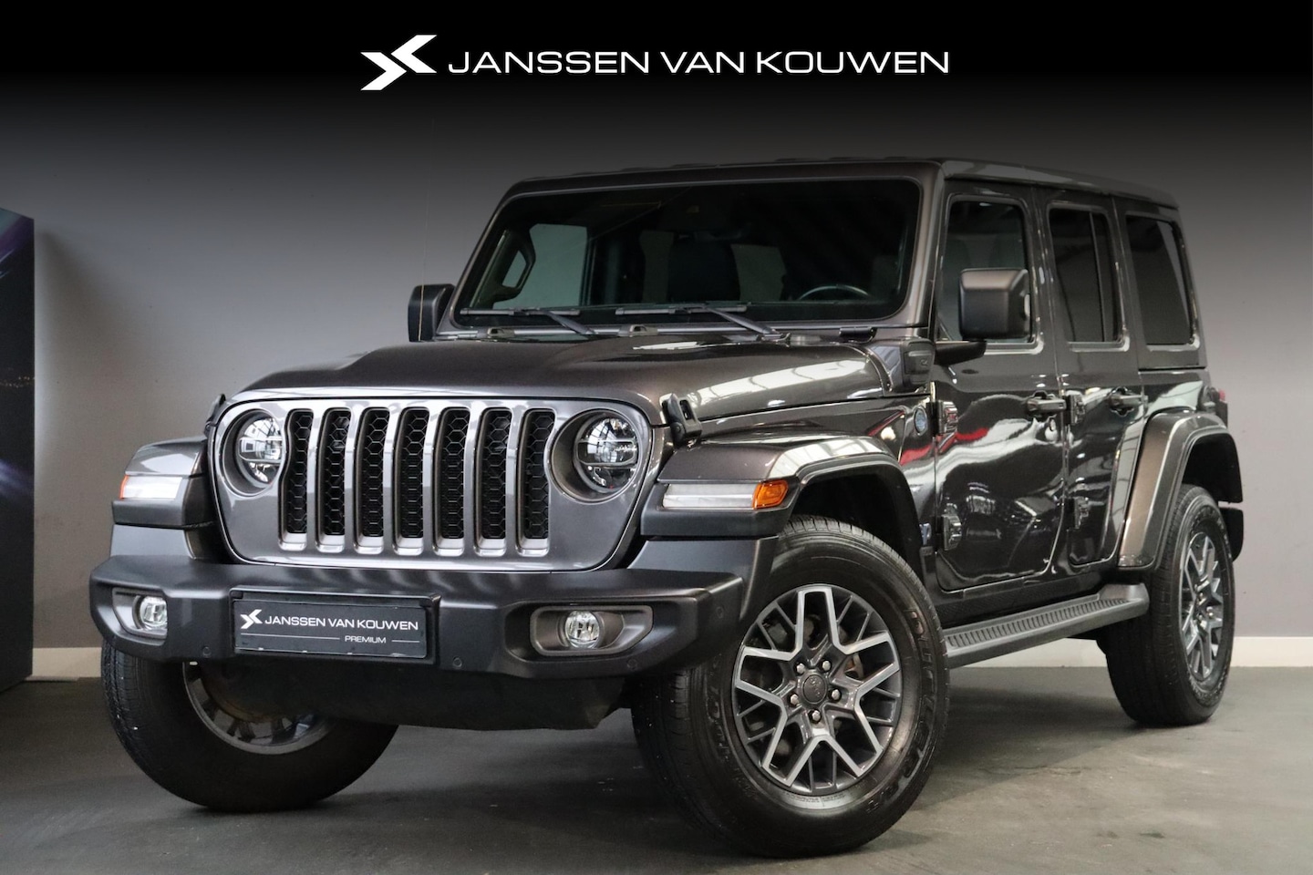 Jeep Wrangler Unlimited - 4xe 380 80th Anniversary / Keyless / Leder / Navi / 1e Eigenaar / NL Auto / Trekhaak - AutoWereld.nl