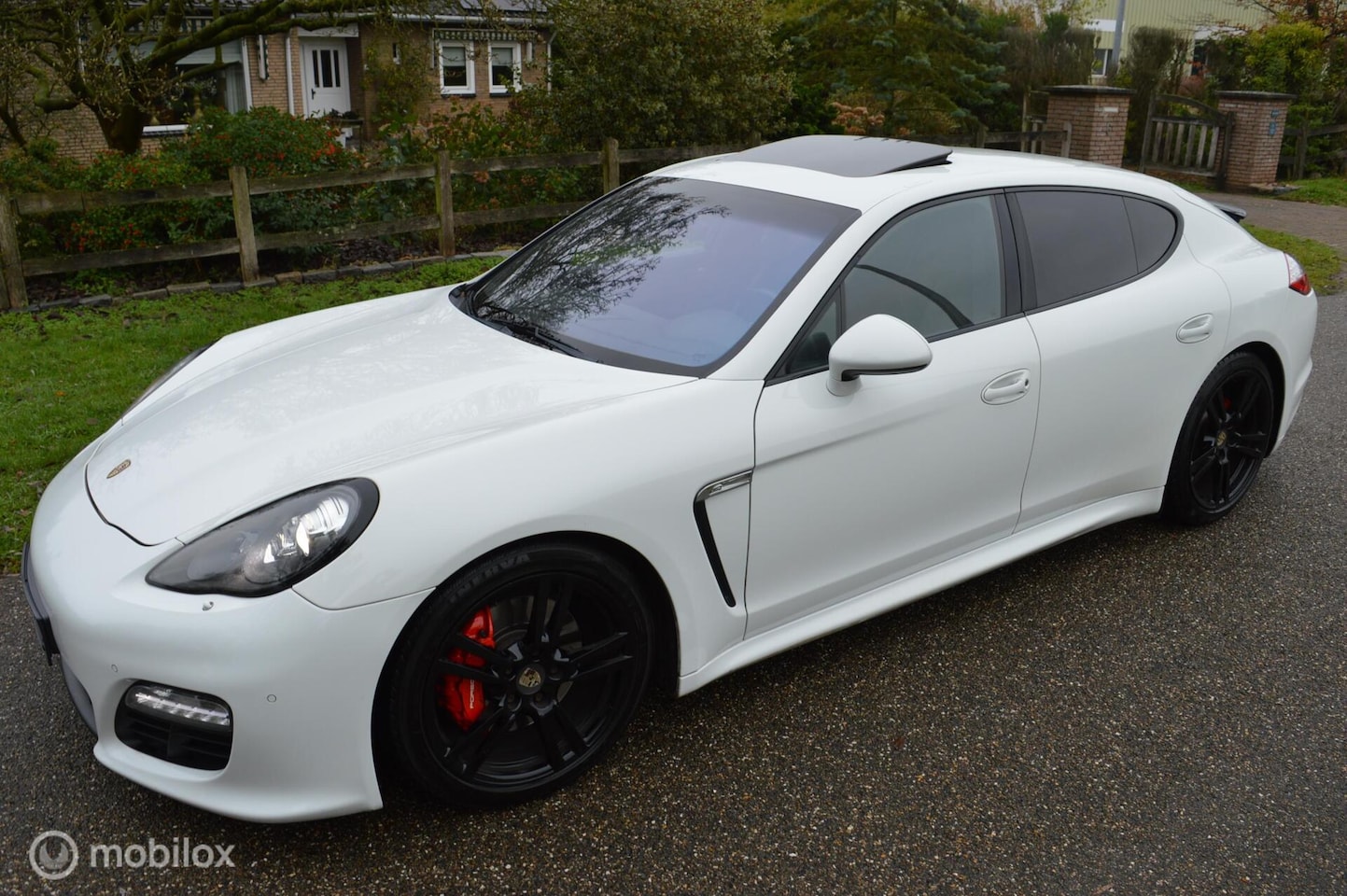 Porsche Panamera - 3.0D / GTS / SportChrono / Alcantara - AutoWereld.nl